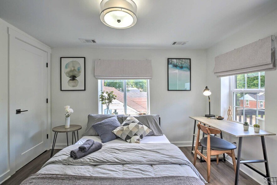 More Photos Of 1026 Ashby Grv SW, Atlanta Apartments For Sale