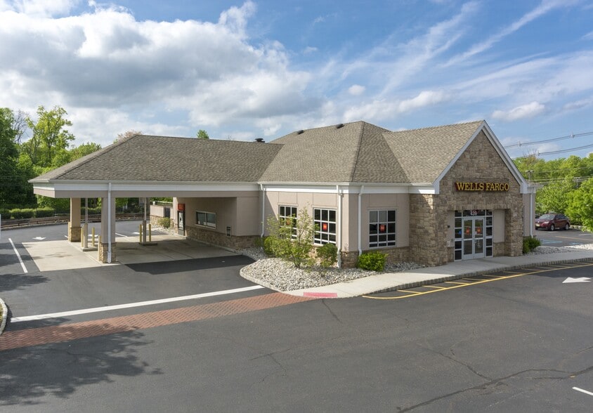 More Photos Of 435 Elizabeth Ave, Somerset Unknown For Lease