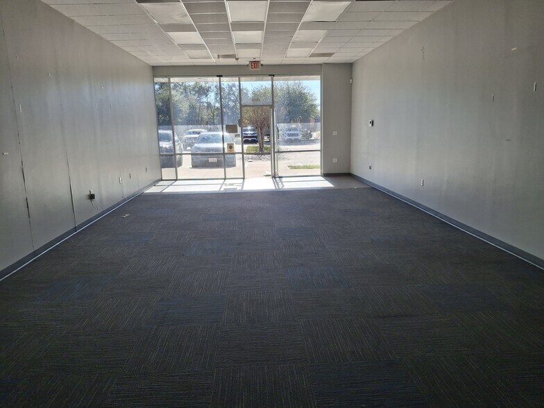 More Photos Of 10208 Beechnut St, Houston Unknown For Lease