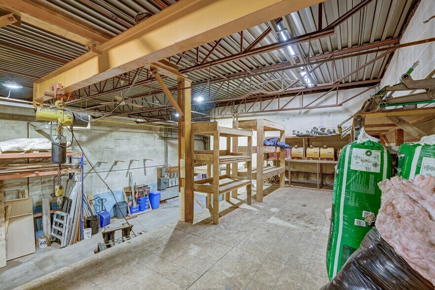 More Photos Of 485 Rue Bertrand, Trois-Rivières Industrial For Sale