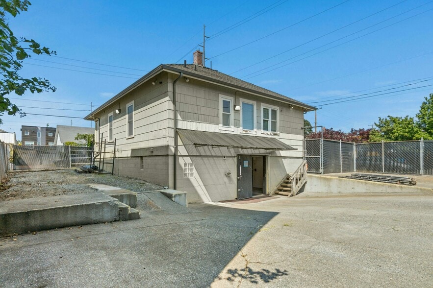 Primary Photo Of 903 NW 50th St, Seattle Flex For Sale