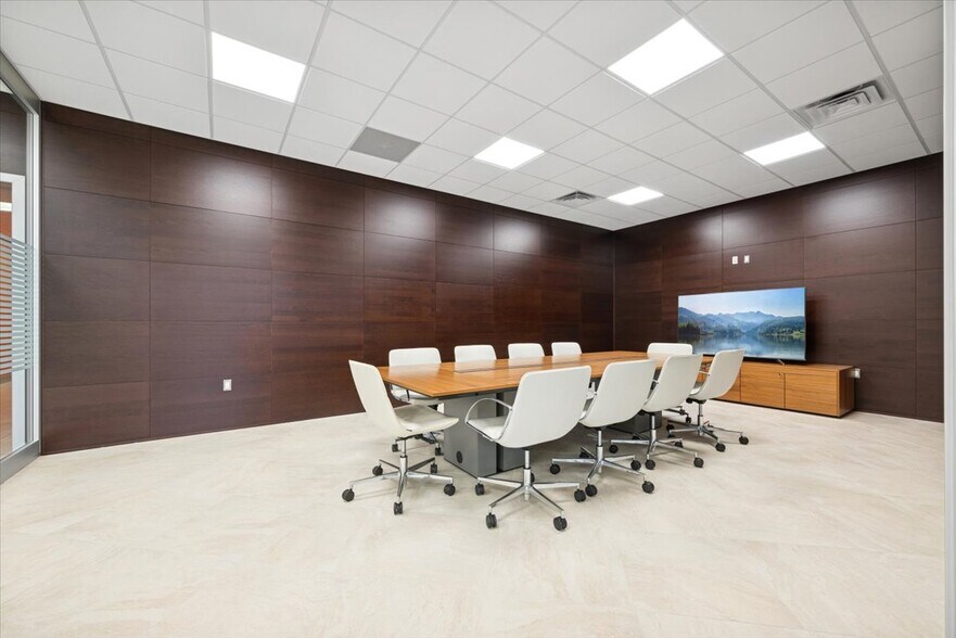 More Photos Of 3087 E Us 22, Somerville Manufacturing For Lease