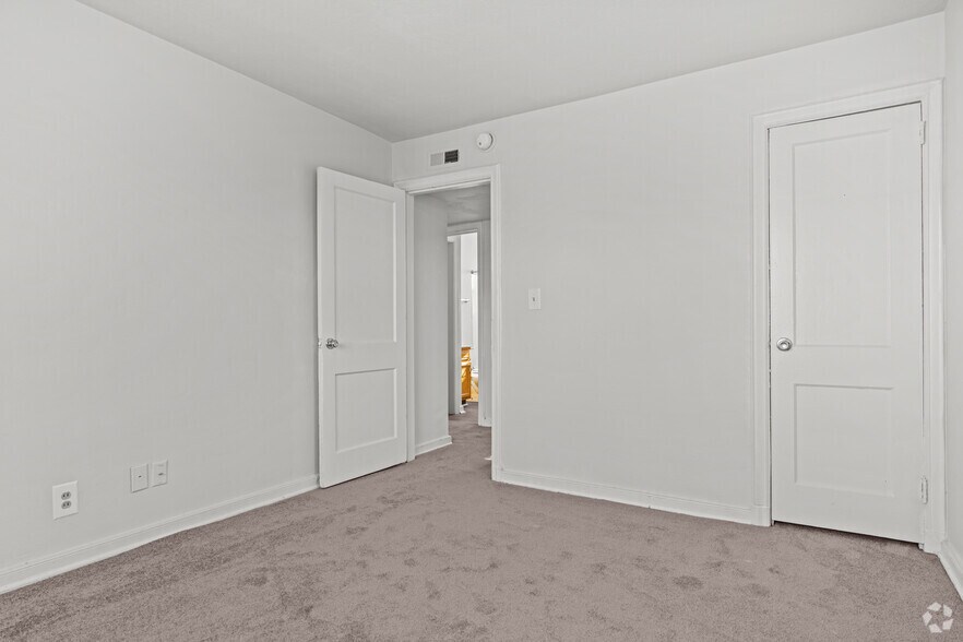 More Photos Of 3817 George Washington Hwy, Portsmouth Apartments For Sale