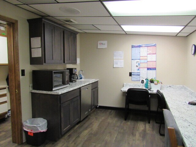 More Photos Of 630 S Main St, Monticello Office For Sale