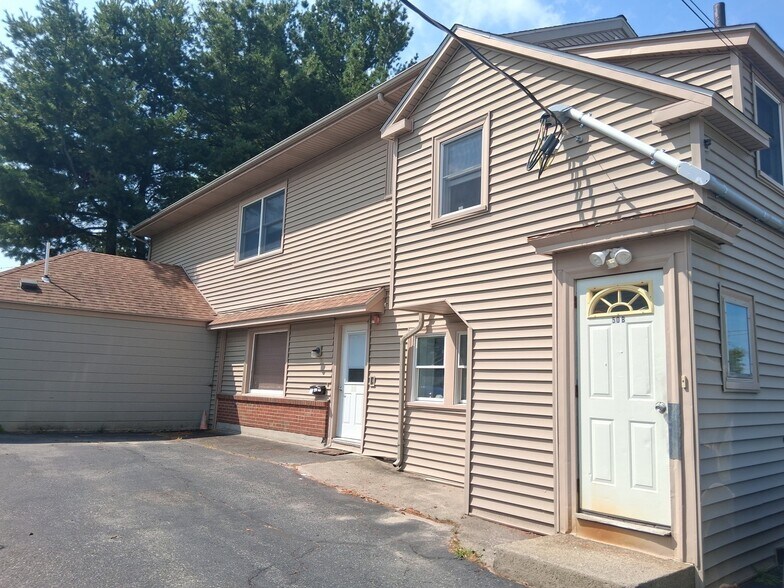 More Photos Of 484 Burncoat St, Worcester Apartments For Sale
