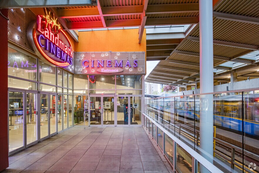 More Photos Of 800 Carnarvon St, New Westminster Storefront Retail Office For Lease