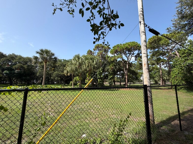 More Photos Of 450-468 E Royal Palm Rd, Boca Raton Land For Sale
