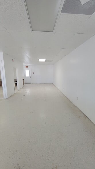 More Photos Of 900 Highway 3, League City Freestanding For Sale