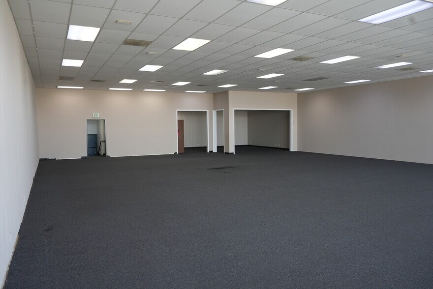 More Photos Of 18225 Hawthorne Blvd, Torrance Storefront Retail Office For Sale