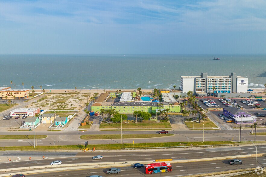 More Photos Of 3202 E Surfside Blvd, Corpus Christi Hotel For Sale