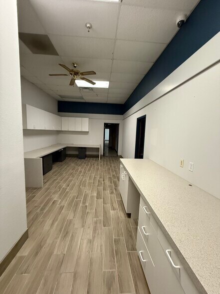 More Photos Of 416-418 NW 8th St, Oklahoma City Office For Sale