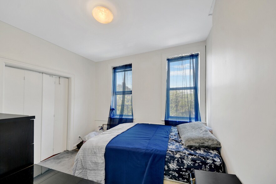 More Photos Of 1748 Cross Bronx Expy, Bronx Apartments For Sale