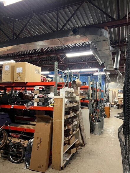 More Photos Of 6 Old River Rd, Glenmont Industrial For Sale