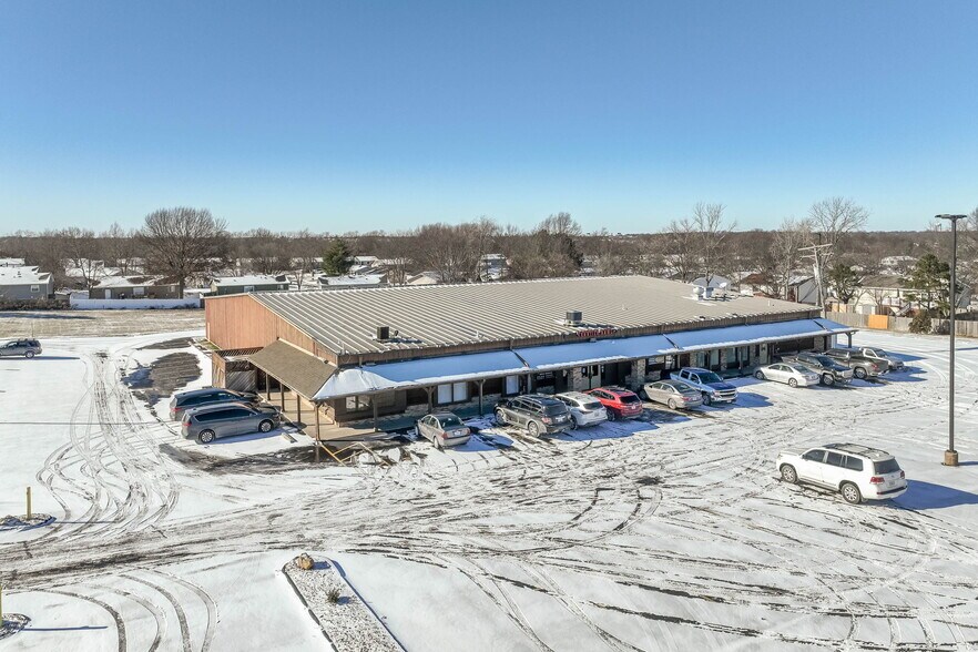 More Photos Of 177 Frontier Park Dr, O'Fallon Bowling Alley For Sale