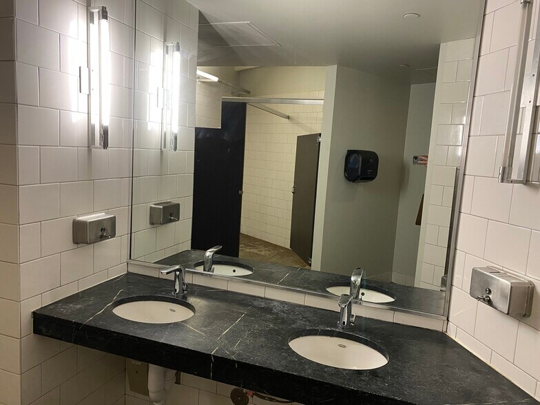 More Photos Of 2808 Caroline St, Houston Coworking Space