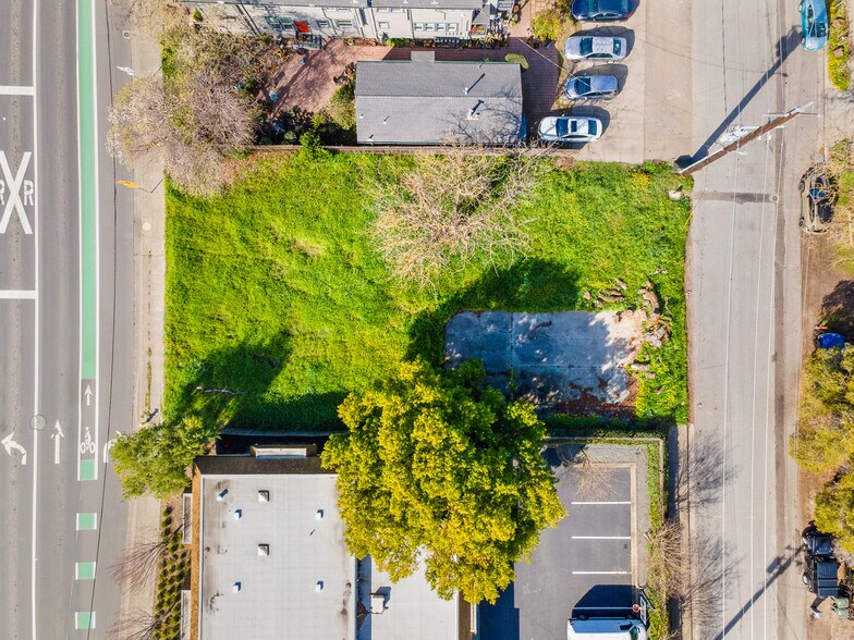 More Photos Of 315 Lakeville St, Petaluma Land For Sale