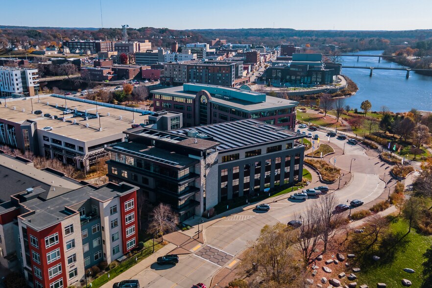 More Photos Of 215 Riverfront Ter, Eau Claire Office For Lease