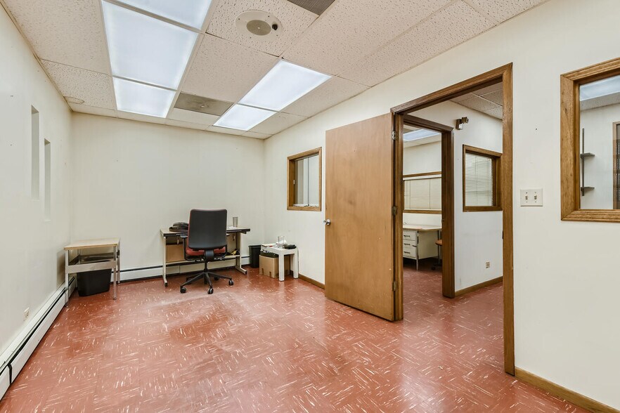 More Photos Of 2950-2958 Leavitt st, Chicago Warehouse For Sale