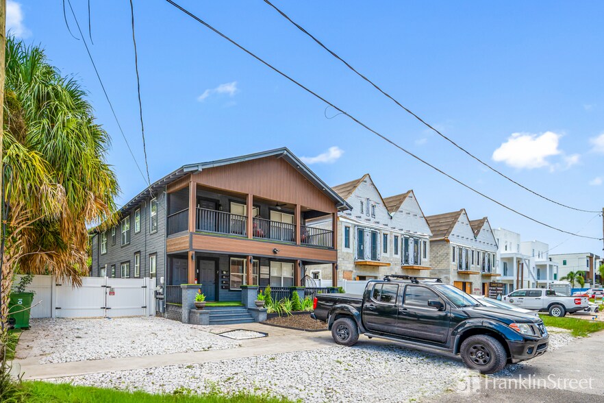 More Photos Of 209 W Gladys St, Tampa Multifamily For Sale