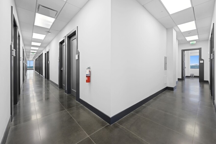 More Photos Of 19790 W Dixie Hwy, Aventura Office For Lease