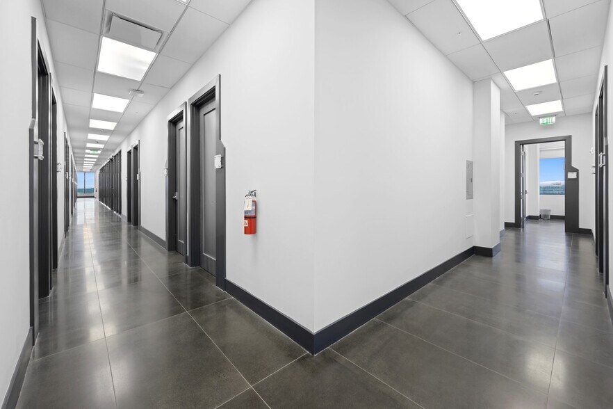 More Photos Of 19790 W Dixie Hwy, Aventura Office For Lease