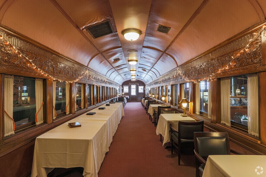 More Photos Of 325 McKinley Ave, Latrobe Restaurant For Sale