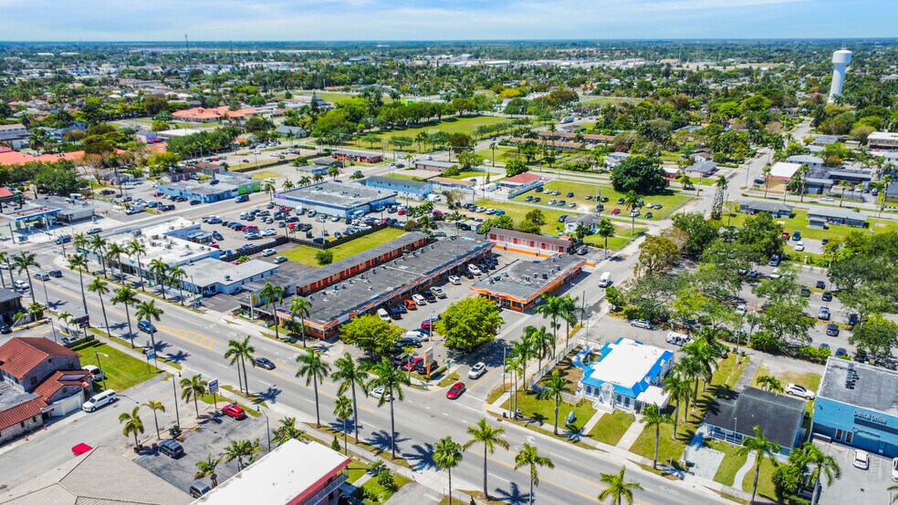 More Photos Of 854 N Krome Ave, Homestead Drugstore For Sale