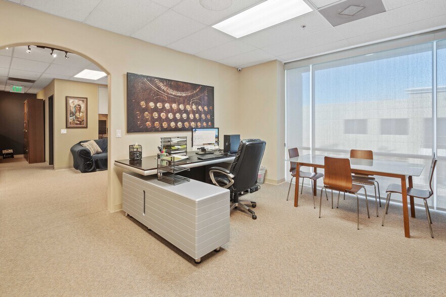 More Photos Of 28534-28536 Constellation Rd, Valencia Industrial For Sale