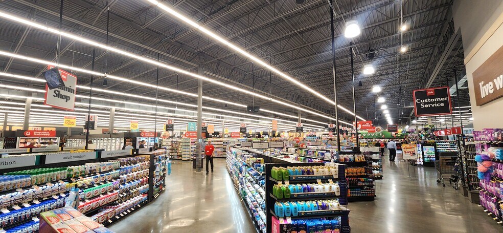 More Photos Of 1750-1800 County Road 42 W, Burnsville General Retail For Lease