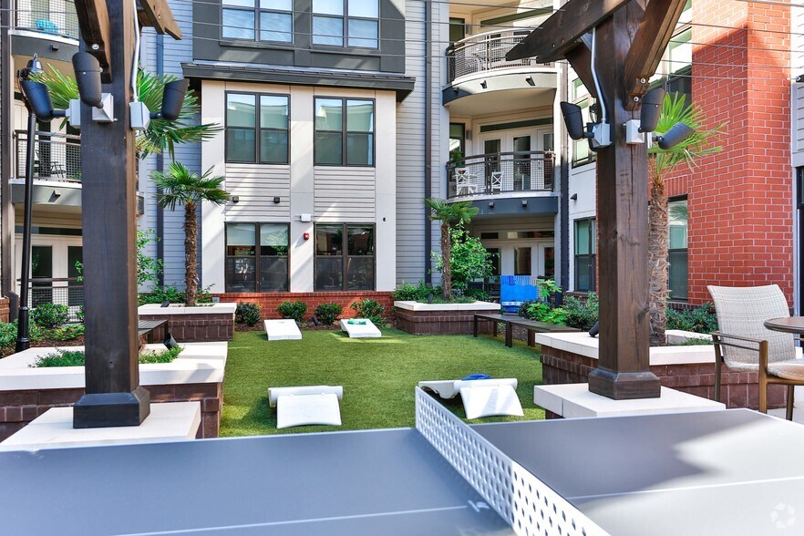 More Photos Of 1750 Camden Rd, Charlotte Apartments For Lease