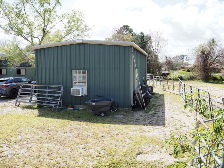 More Photos Of 1721 General Collins Ave, New Orleans Specialty For Sale