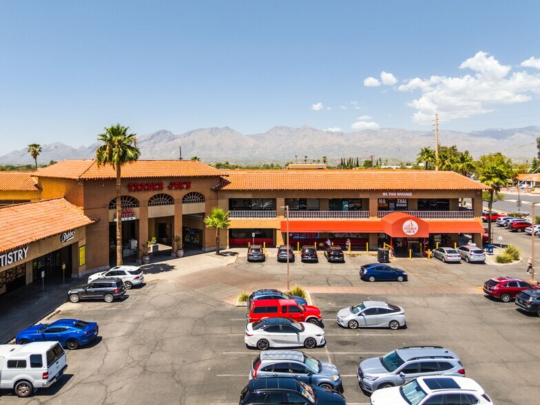 More Photos Of 1101 N Wilmot Rd, Tucson Unknown For Lease