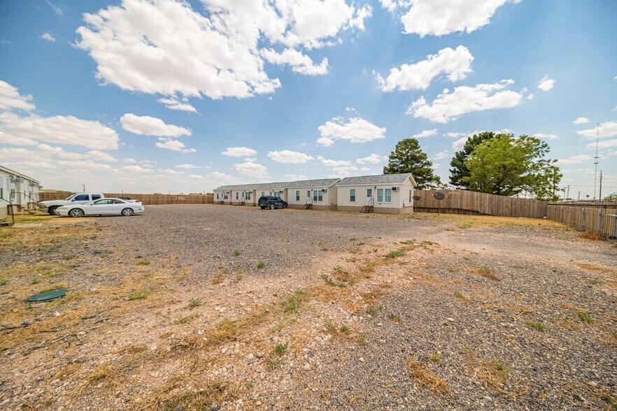 More Photos Of 4301 S County Road 1135, Midland Specialty For Sale