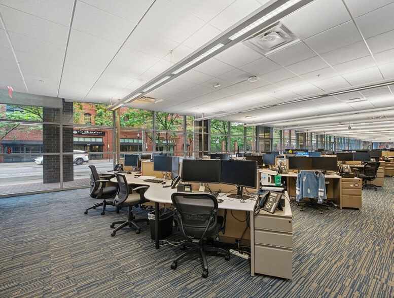 More Photos Of 600-640 S Front St, Columbus Parking Garage For Lease