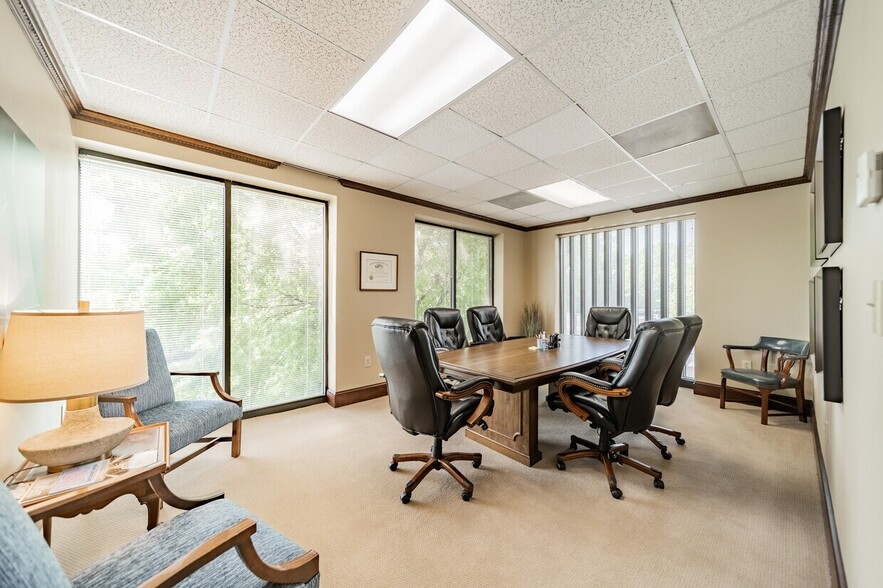 More Photos Of 319 S Sharon Amity Rd, Charlotte Office For Sale