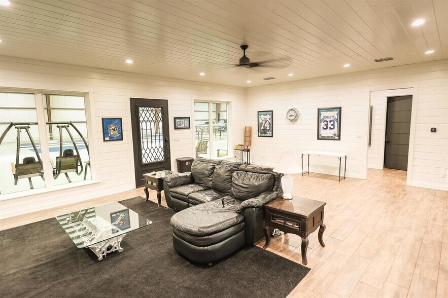 More Photos Of 139 SKYWAY SPUR Spur, Longview Specialty For Sale