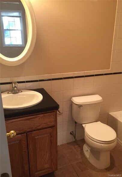 More Photos Of 10 Burnside Ave, Congers Apartments For Sale