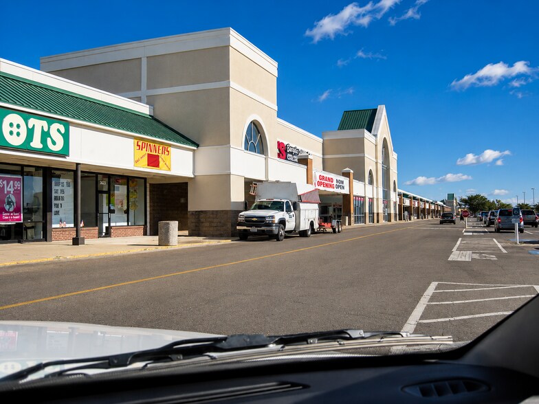 More Photos Of 3735-3907 S High St, Columbus Unknown For Lease