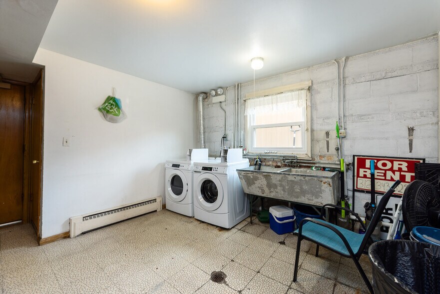 More Photos Of 4401 N Newcastle Ave, Harwood Heights Apartments For Sale