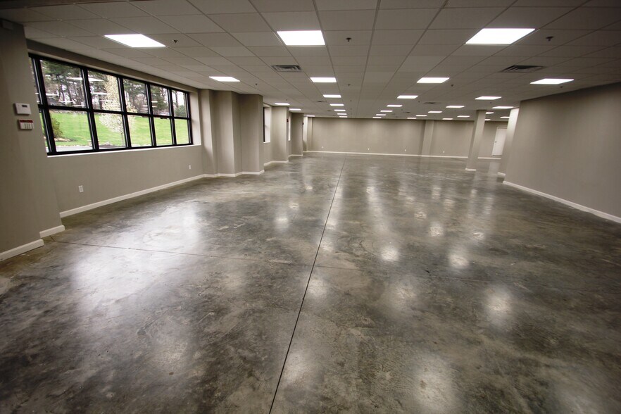 More Photos Of 2302 Turnpike St, North Andover General Retail For Sale