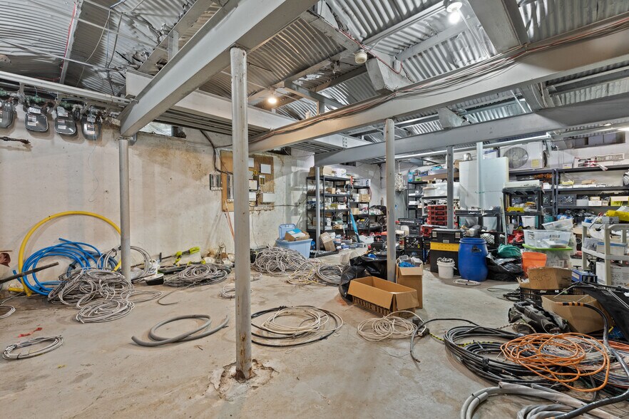 More Photos Of 15 Hamburg Tpke, Bloomingdale Office For Sale