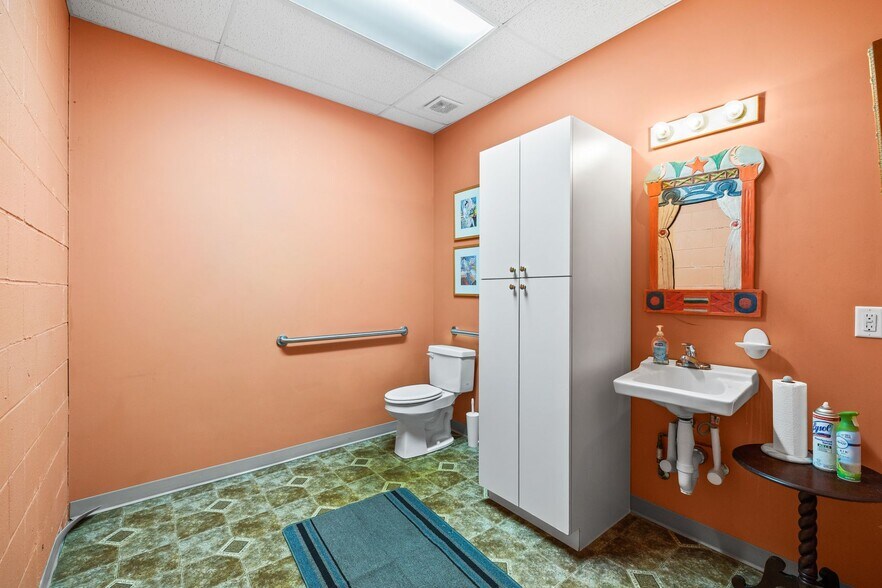 More Photos Of 12815 US Highway 98 W, Miramar Beach Medical For Sale