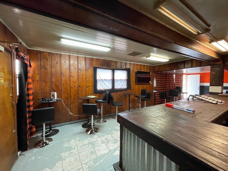 More Photos Of 1799 E 21st St, Merced Flex For Sale