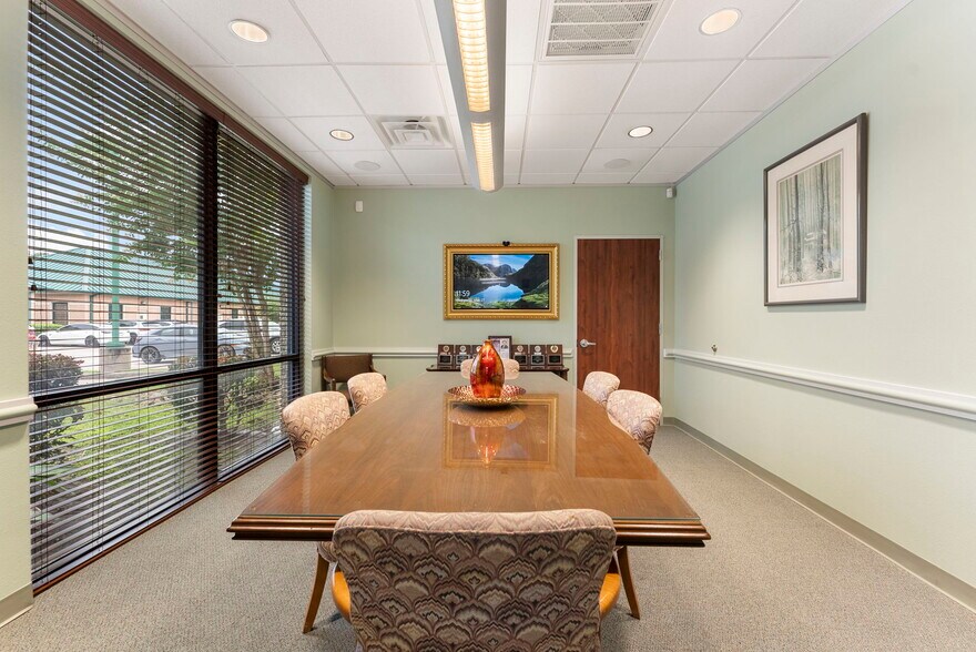 More Photos Of 1125 Cypress Station Dr, Houston Medical For Sale