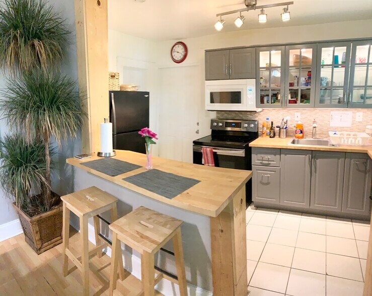 More Photos Of 769 NW 10th St, Miami Apartments For Sale