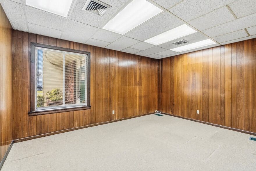 More Photos Of 2145 15th Ave, Vero Beach Office For Sale