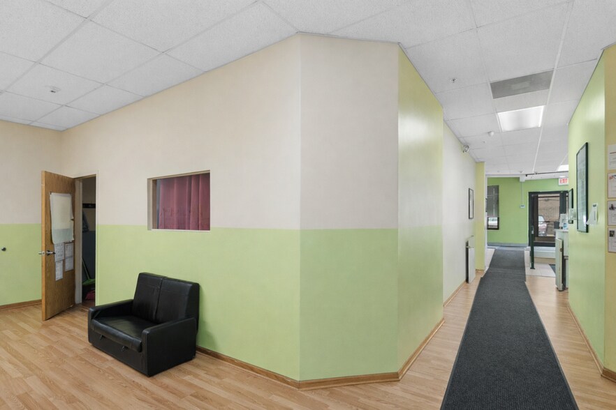 More Photos Of 1455 S Michigan Ave, Chicago Office For Sale