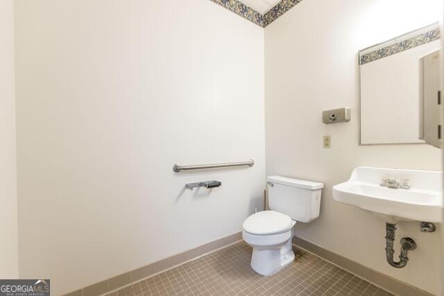 More Photos Of 2644 Montpelier Ave, Macon-Bibb Medical For Sale