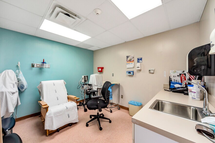 More Photos Of 1133 E Chestnut Ave, Vineland Office For Sale