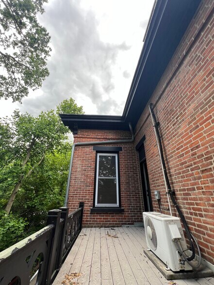More Photos Of 1071 S High St, Columbus Loft Creative Space For Sale
